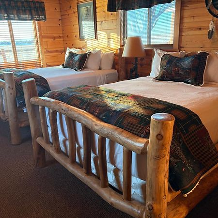 Badlands Frontier Cabins Wall Extérieur photo
