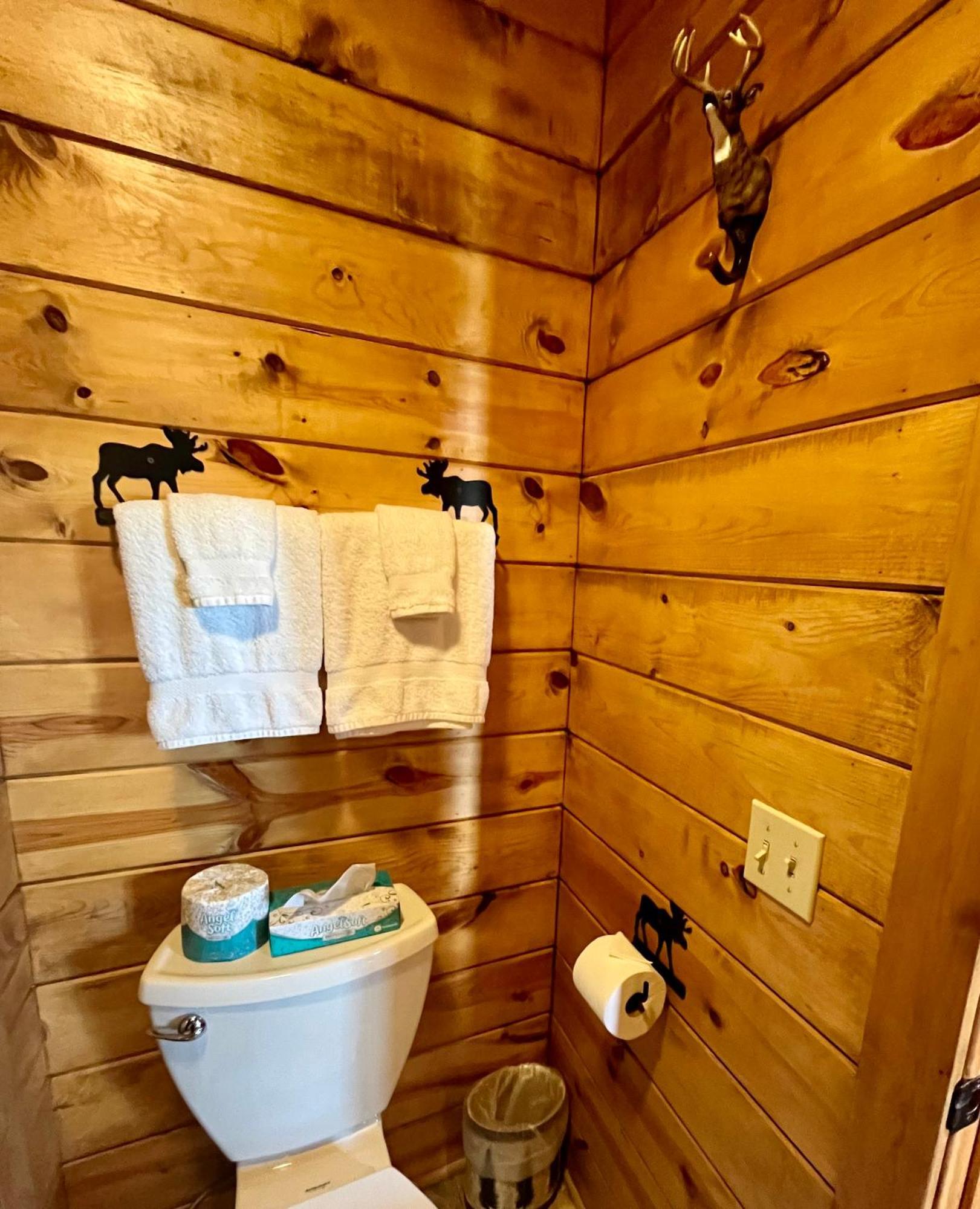 Badlands Frontier Cabins Wall Extérieur photo
