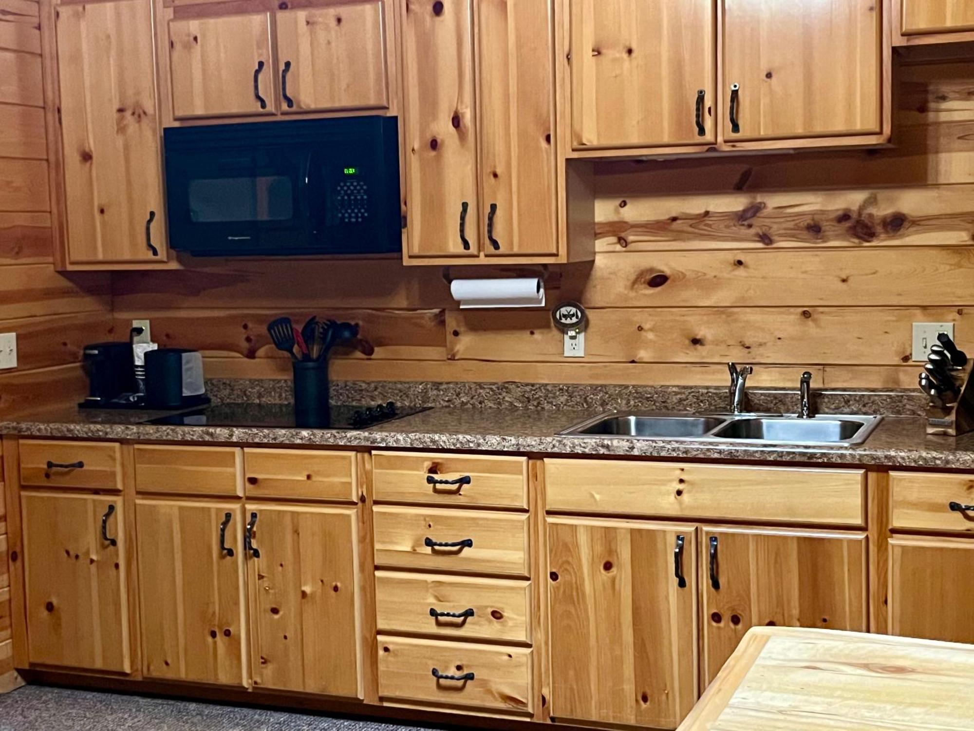 Badlands Frontier Cabins Wall Extérieur photo