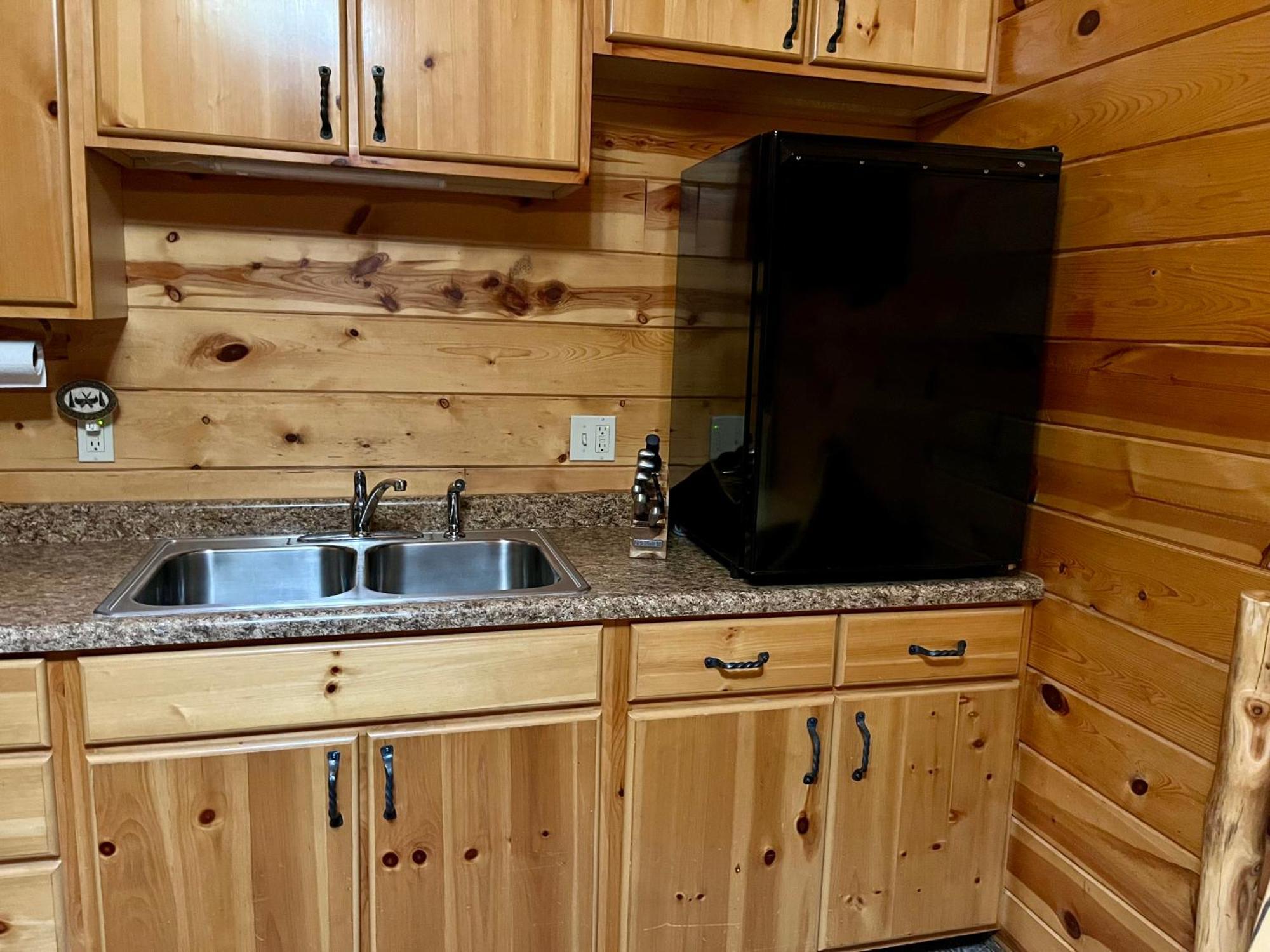 Badlands Frontier Cabins Wall Extérieur photo