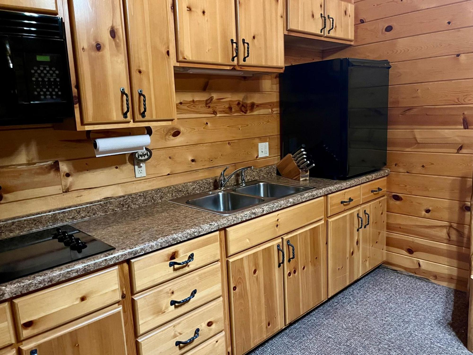 Badlands Frontier Cabins Wall Extérieur photo