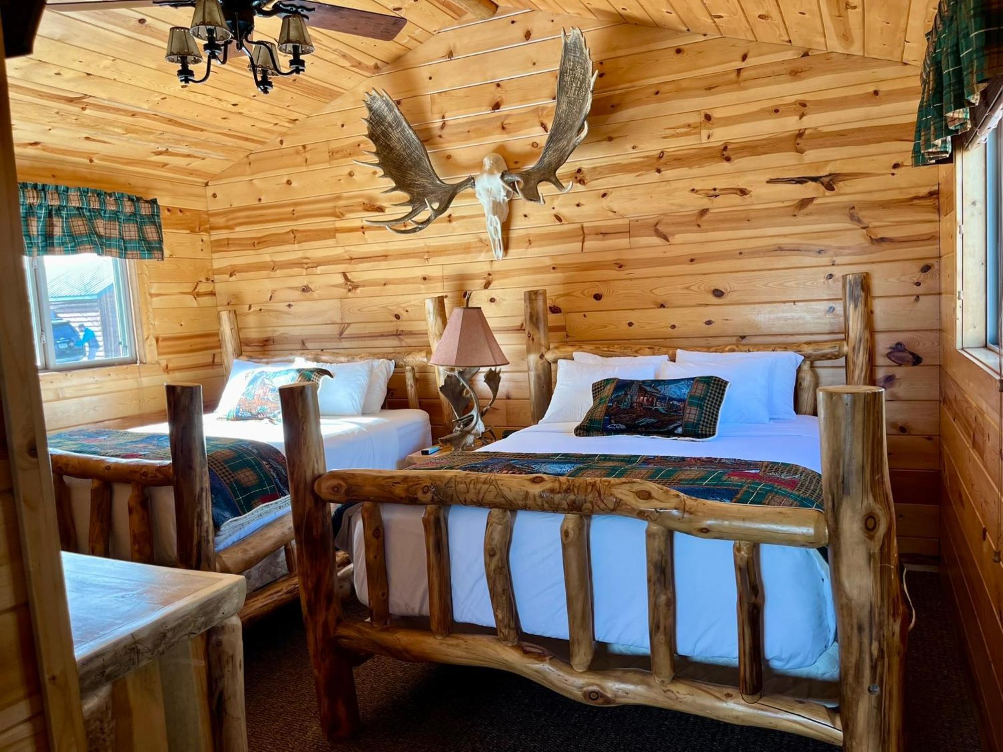 Badlands Frontier Cabins Wall Extérieur photo