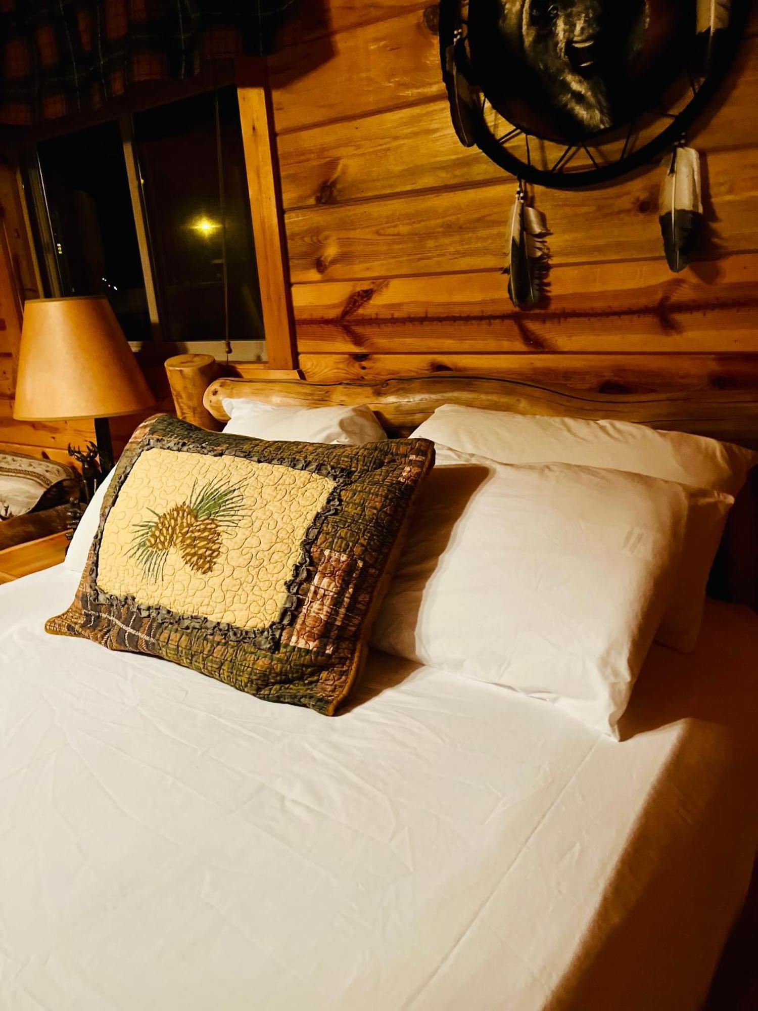 Badlands Frontier Cabins Wall Extérieur photo