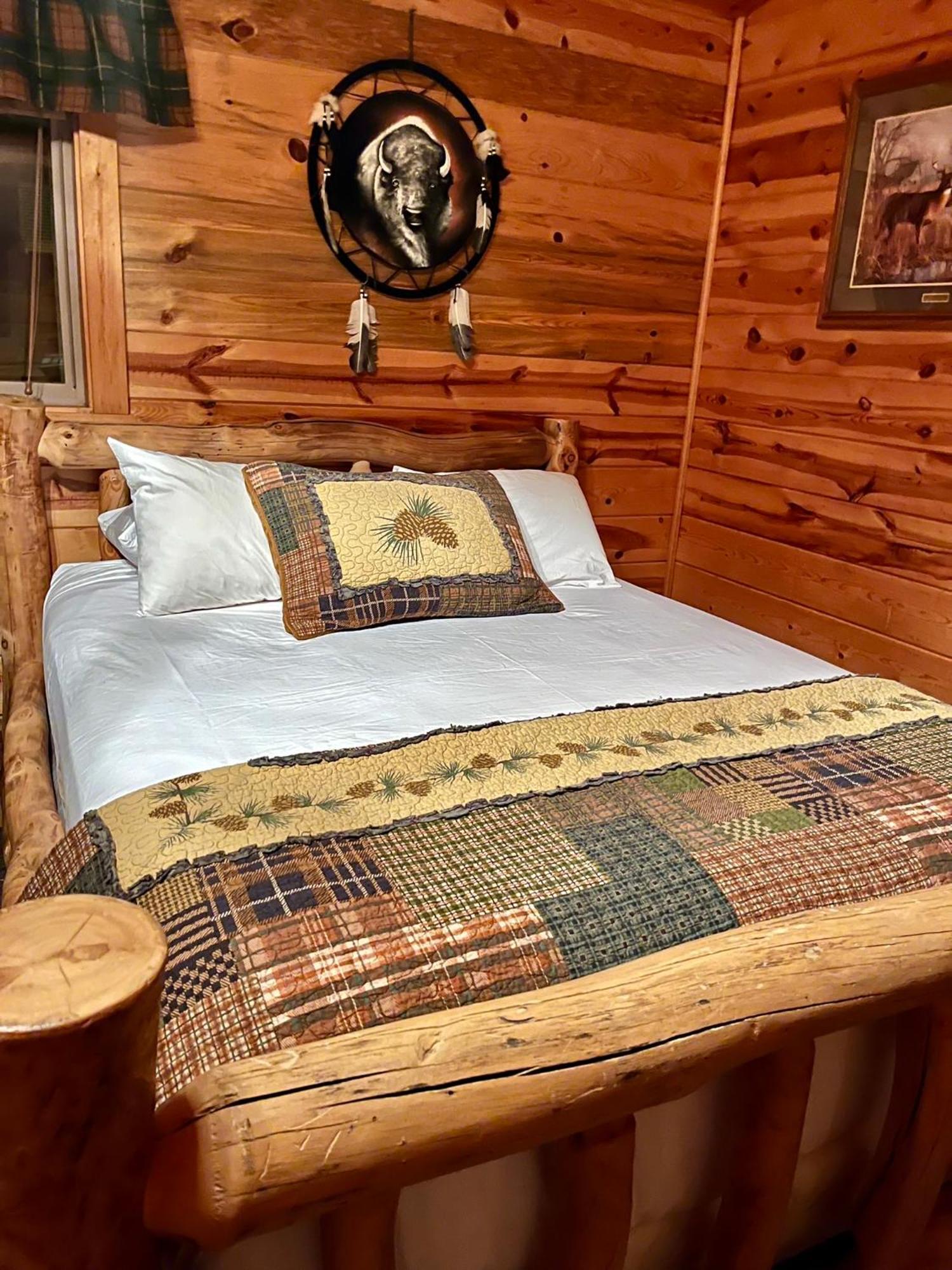 Badlands Frontier Cabins Wall Extérieur photo