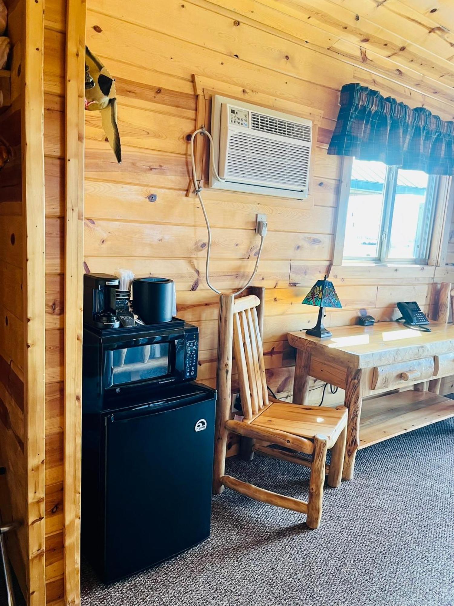 Badlands Frontier Cabins Wall Extérieur photo